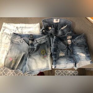 Girls size 7 Jean shorts